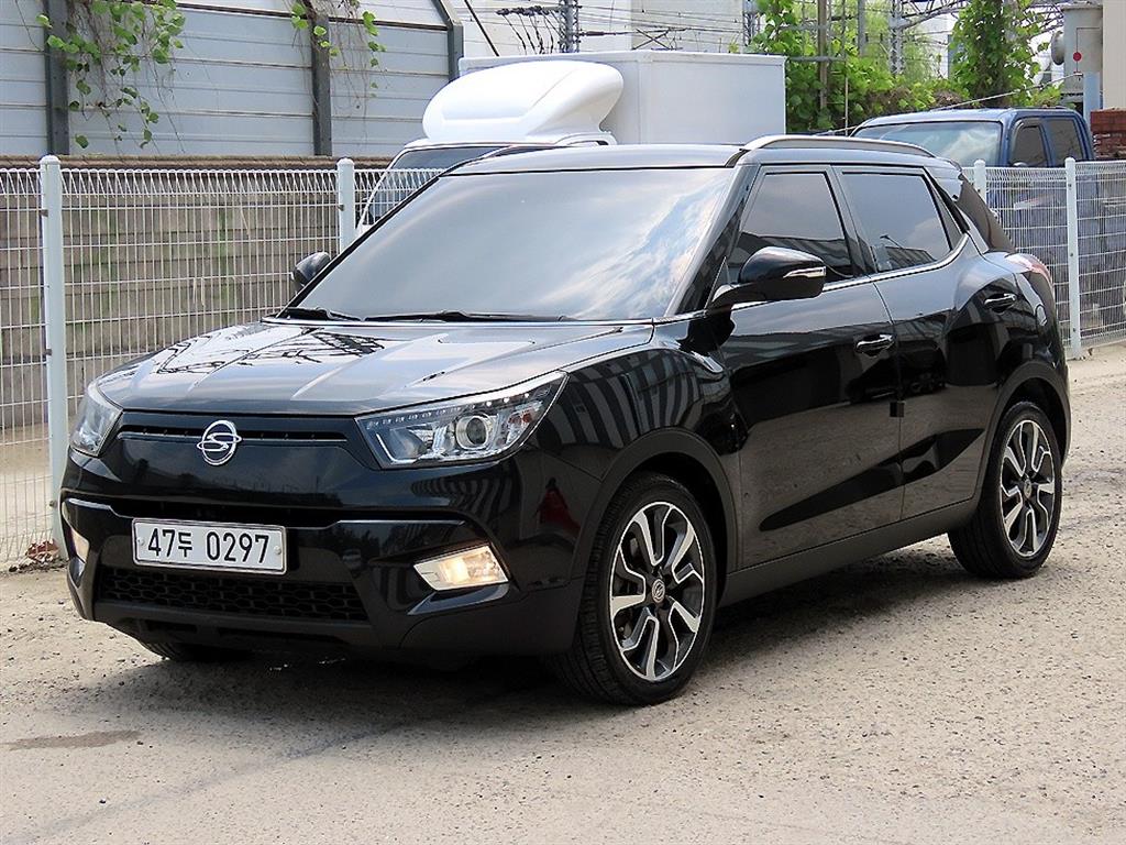 Ssangyong Tivoli - Vista 2