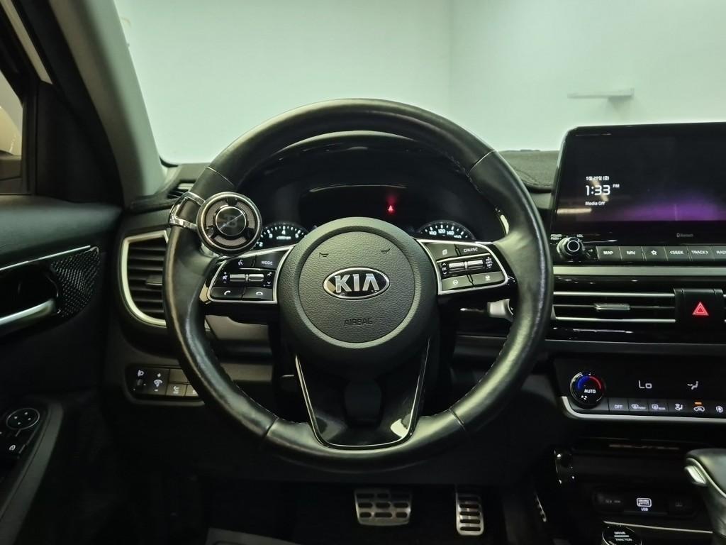 KIA Seltos - Vista 9