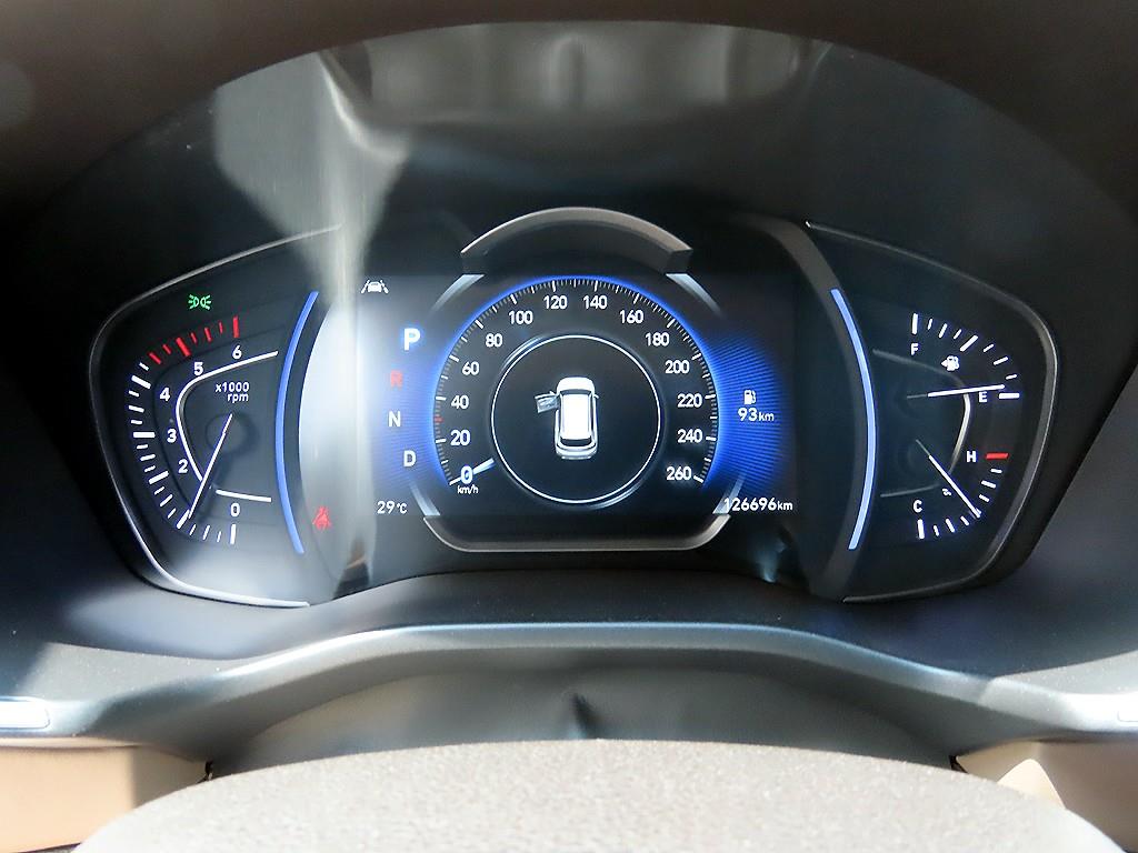 HYUNDAI Santa Fe - Vista 9
