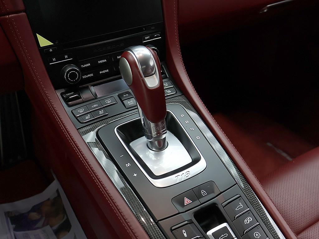 Porsche 718 2019 Rojo - Importación desde Corea - HF Imports Iquique - Foto 9