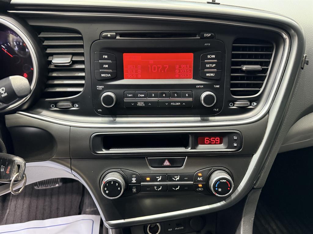 KIA K5 - Vista 9