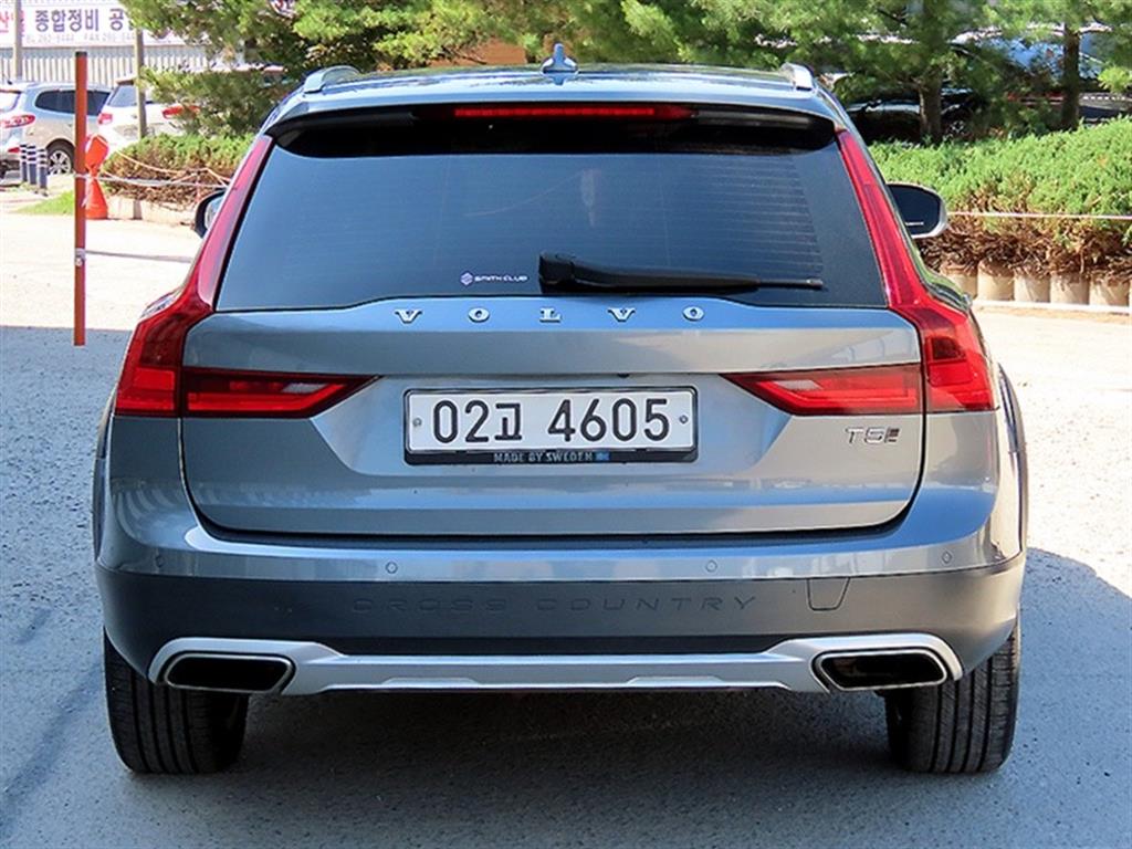 Volvo V90 - Vista 4