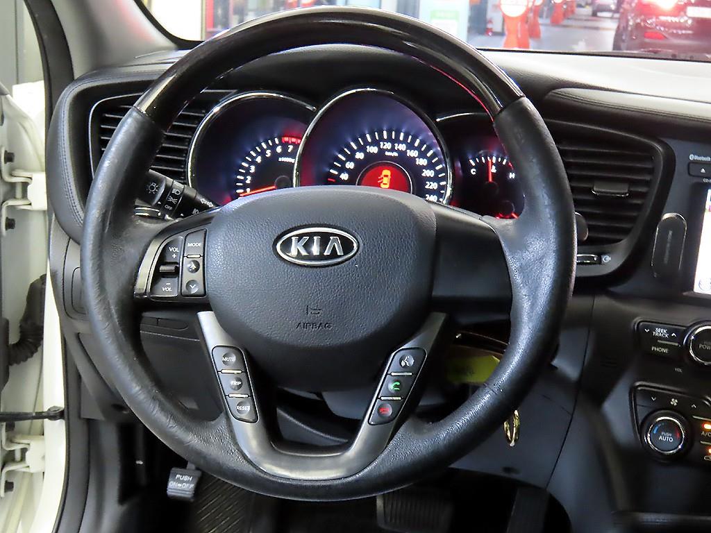 KIA K5 - Vista 8