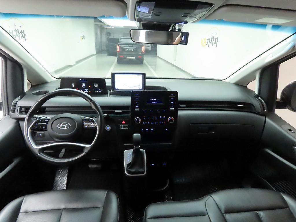 HYUNDAI Staria - Vista 6