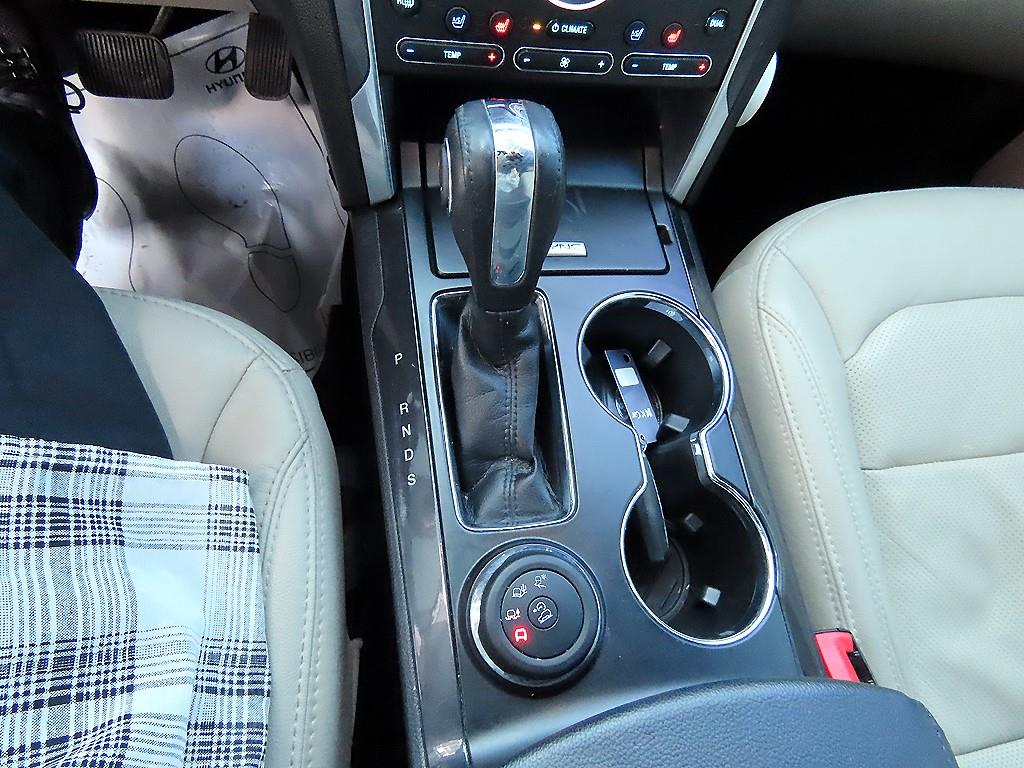 Ford Explorer - Vista 10