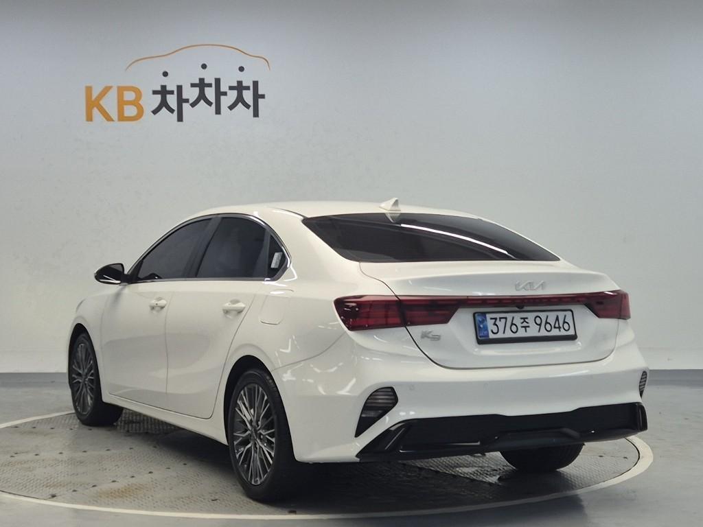 KIA K3 - Vista 2