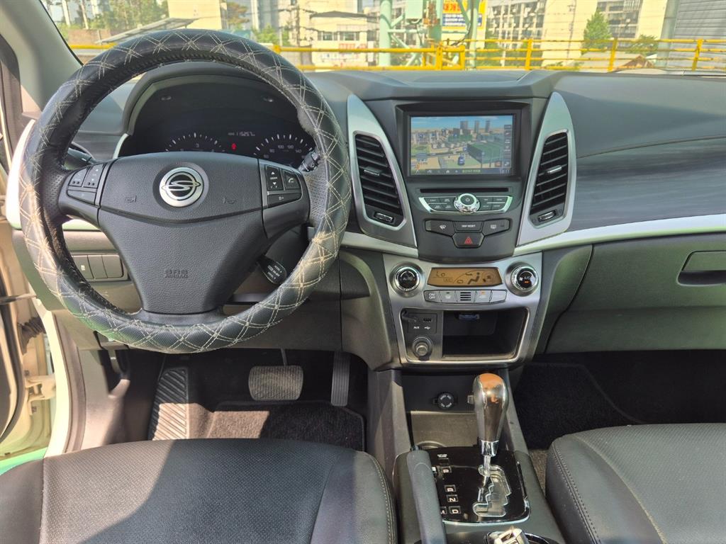 Ssangyong Korando 2015 Blanco - Importación desde Corea - HF Imports Iquique - Foto 13