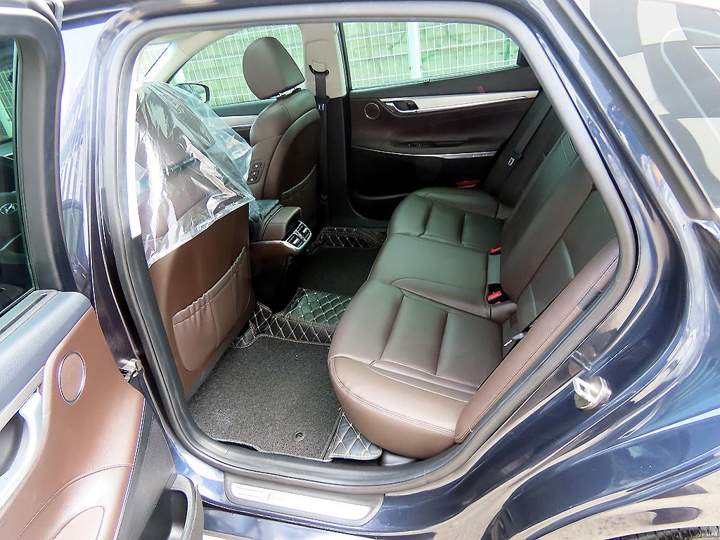 HYUNDAI Grandeur - Vista 6