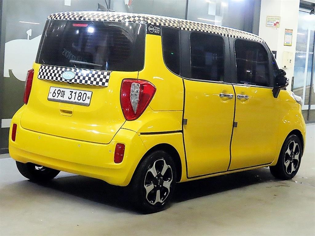 KIA Ray - Vista 4