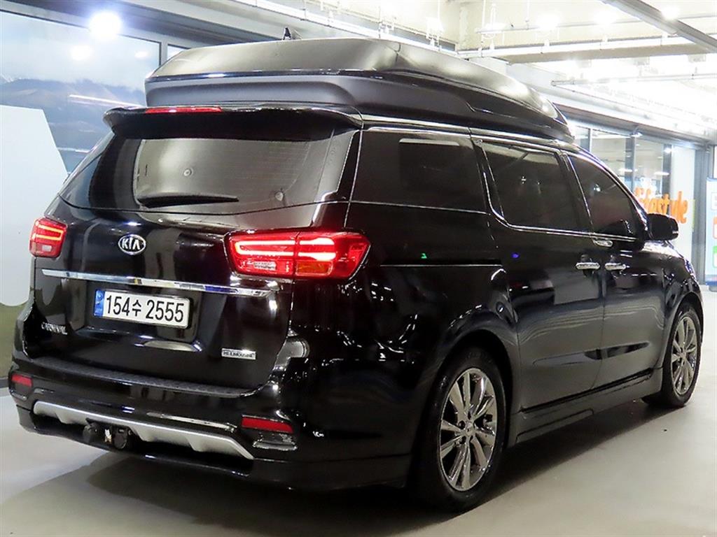 KIA Carnival - Vista 4