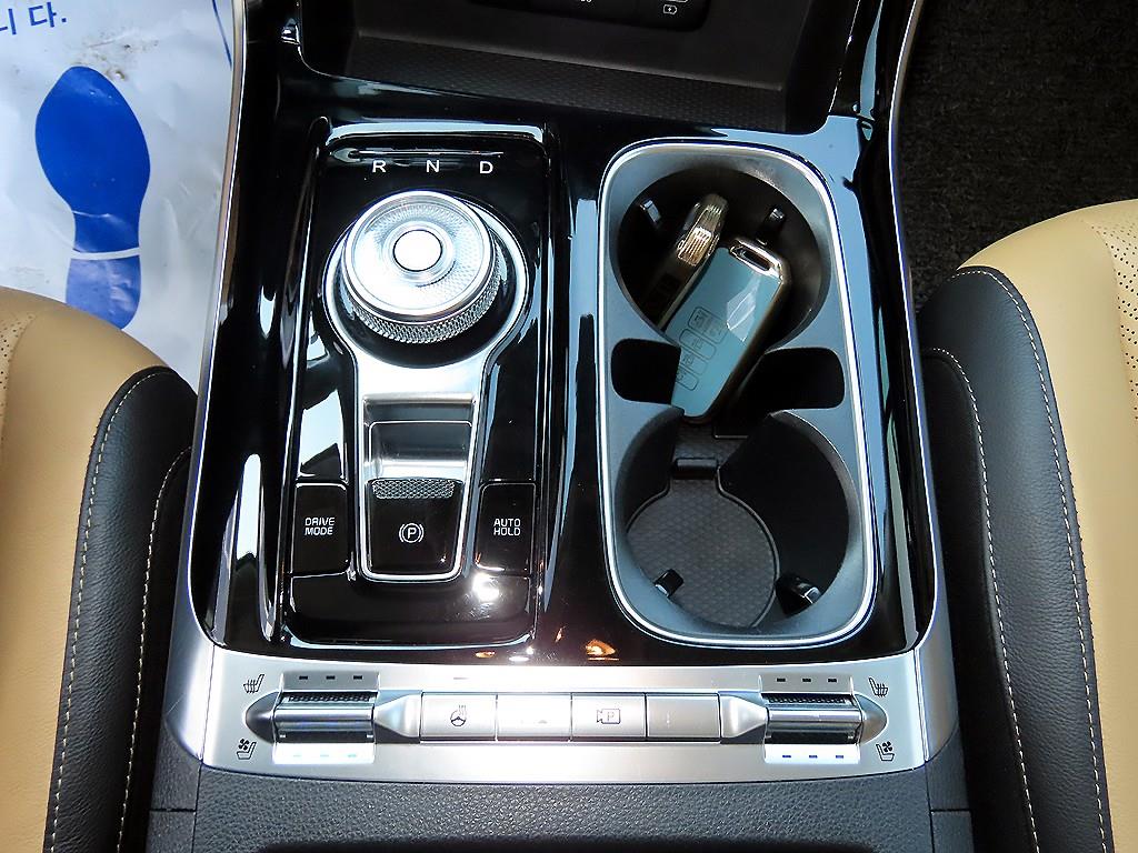 KIA Carnival - Vista 10
