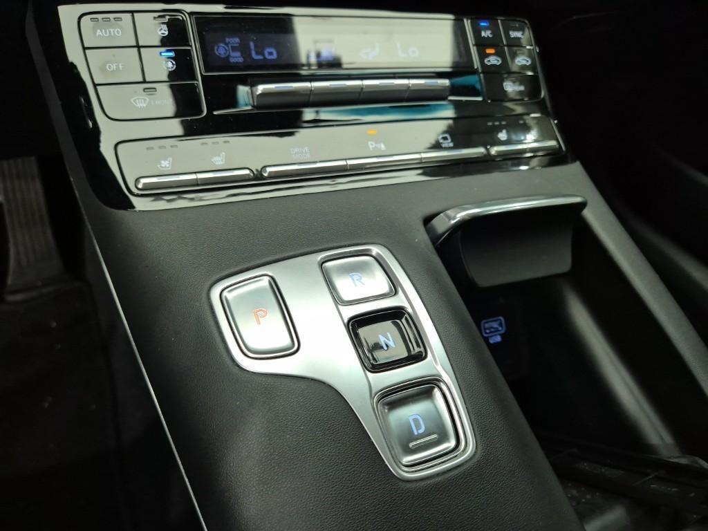 HYUNDAI Grandeur - Vista 7
