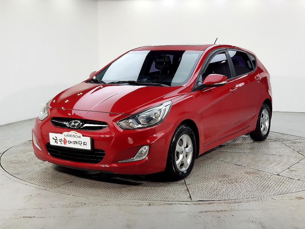 HYUNDAI Accent 2012 Rojo - Importación desde Corea - HF Imports Iquique - Foto 1