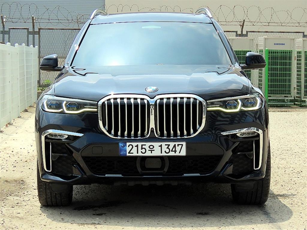 BMW X7 2021 Negro - Importación desde Corea - HF Imports Iquique - Foto 1