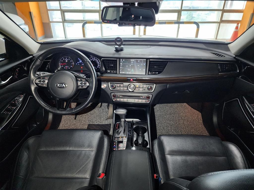 KIA K7 - Vista 10