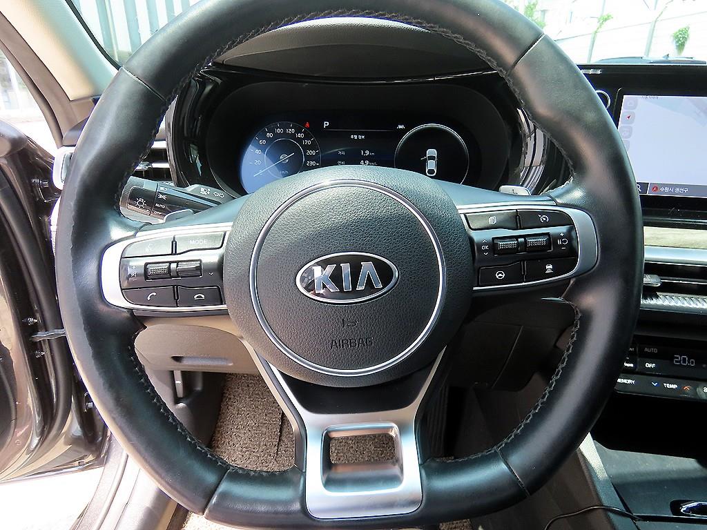 KIA K5 - Vista 8