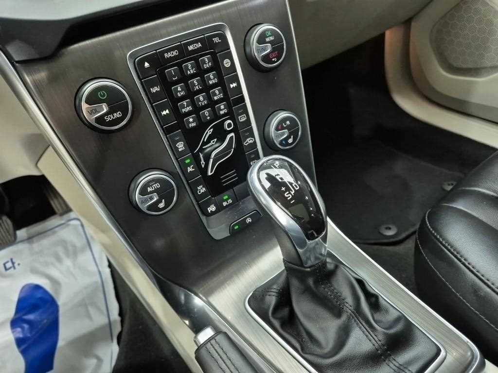 Volvo V40 - Vista 8