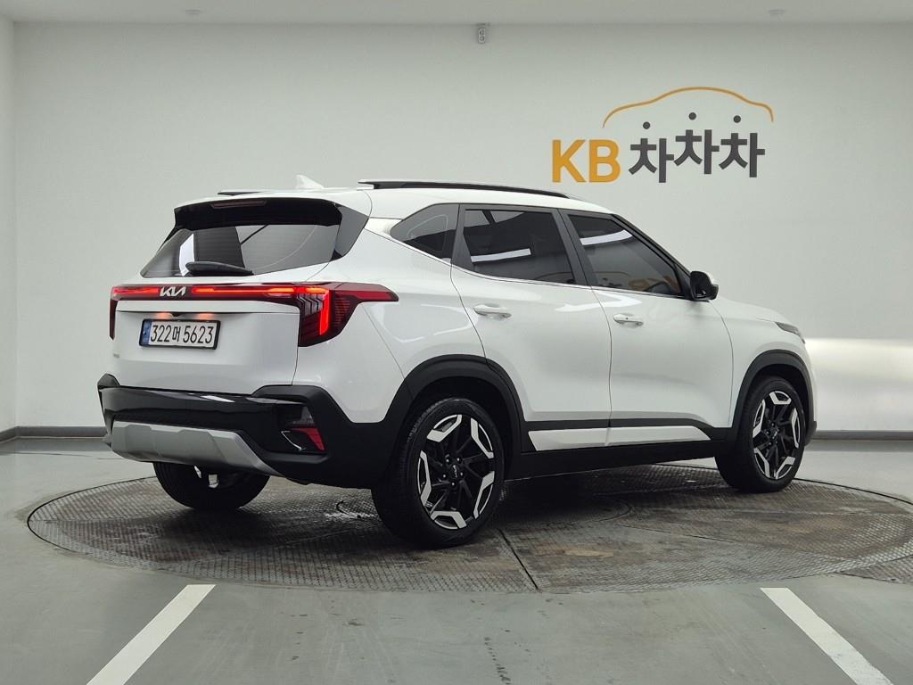 KIA Seltos - Vista 4