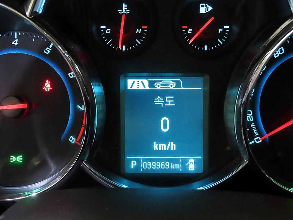 Chevrolet Cruise - Vista 9