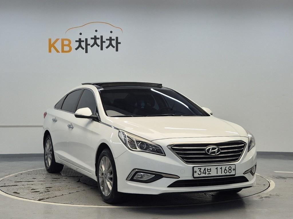 HYUNDAI Sonata - Vista 4
