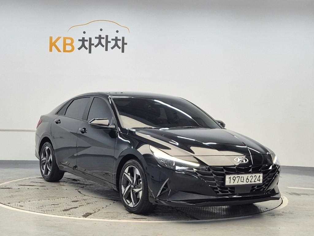 HYUNDAI Avante - Vista 4