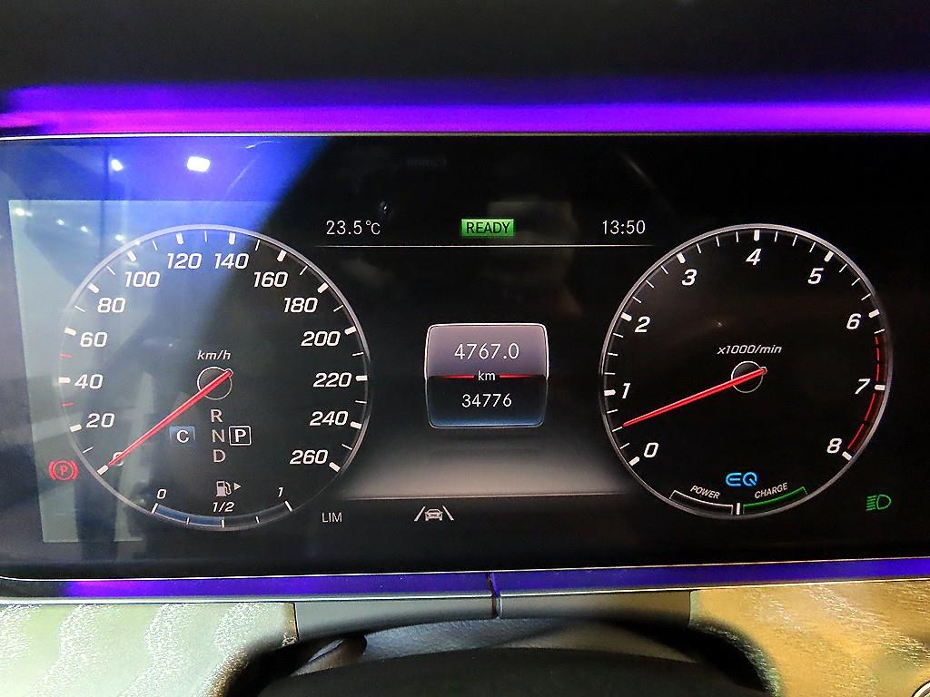 Mercedes Benz CLS Class - Vista 9