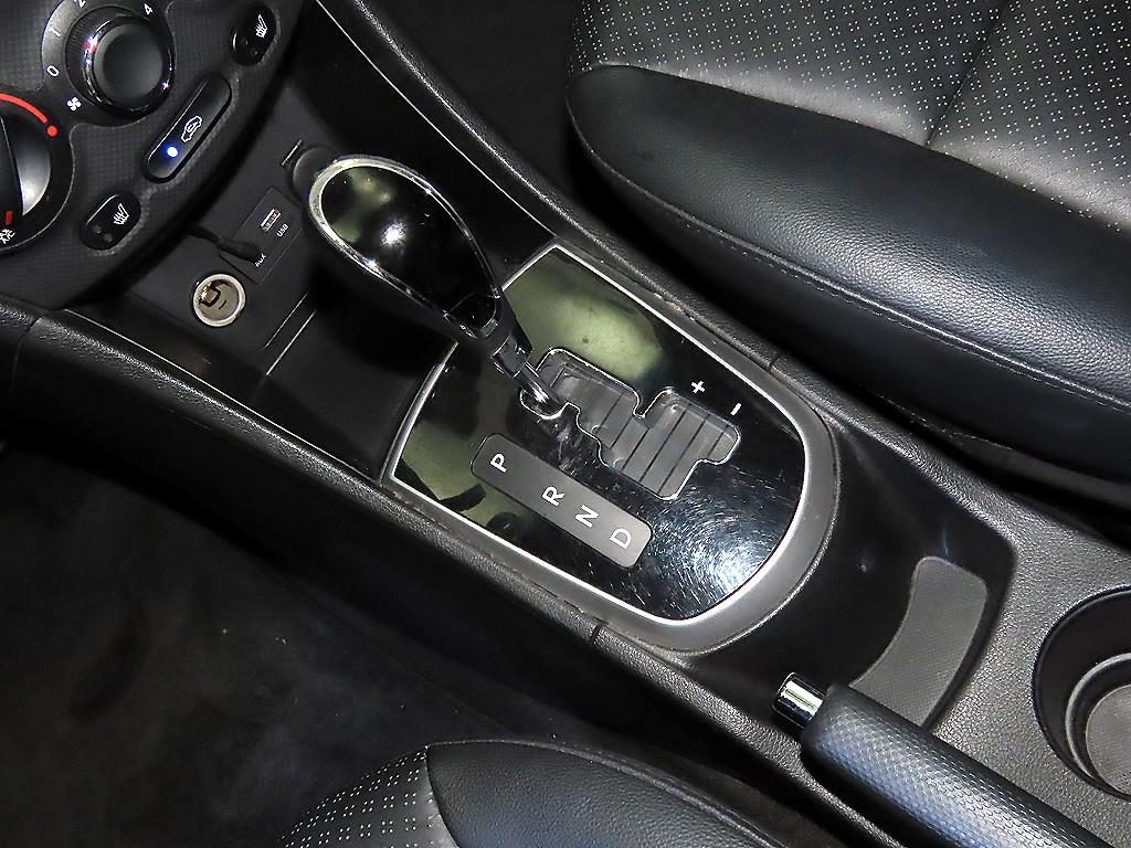 HYUNDAI Accent - Vista 12