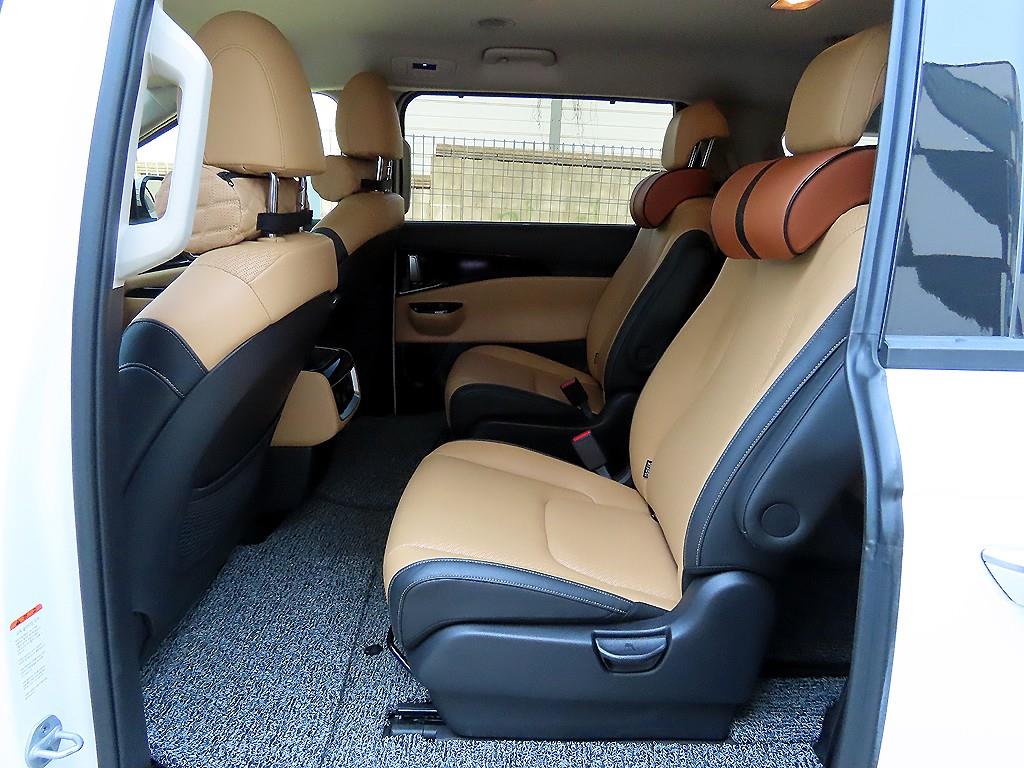 KIA Carnival - Vista 6