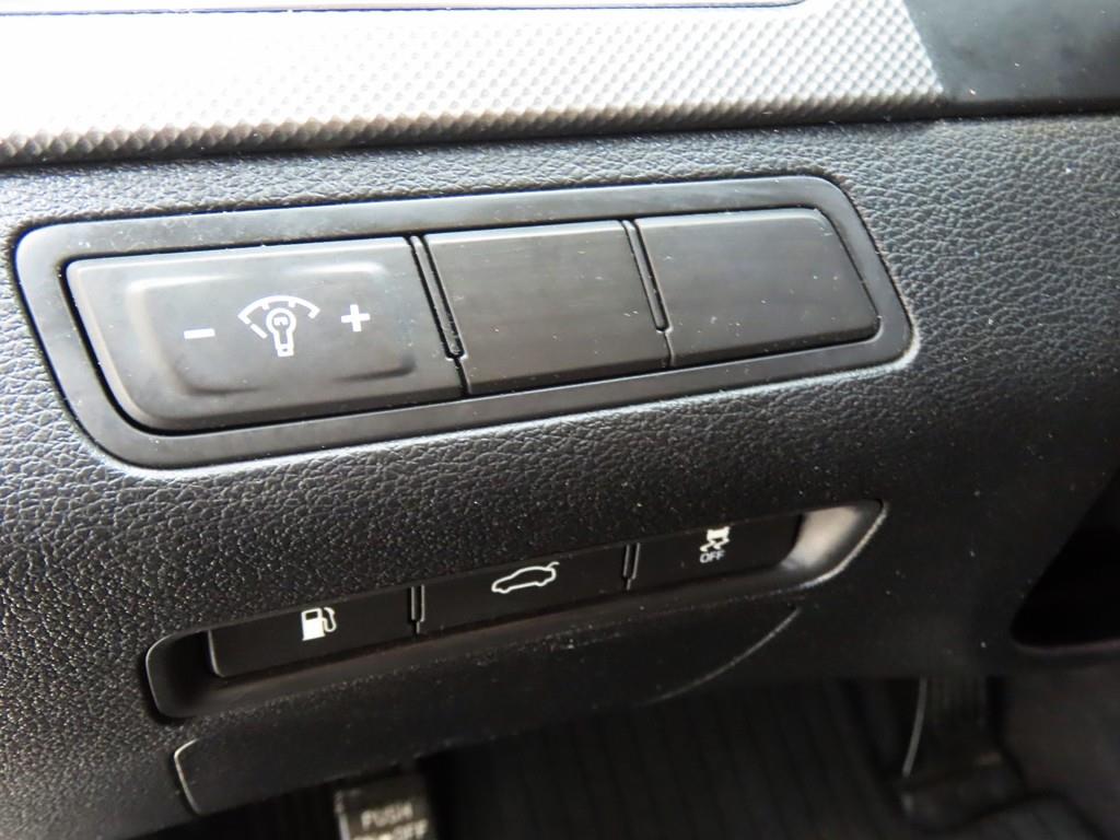 HYUNDAI Sonata - Vista 10