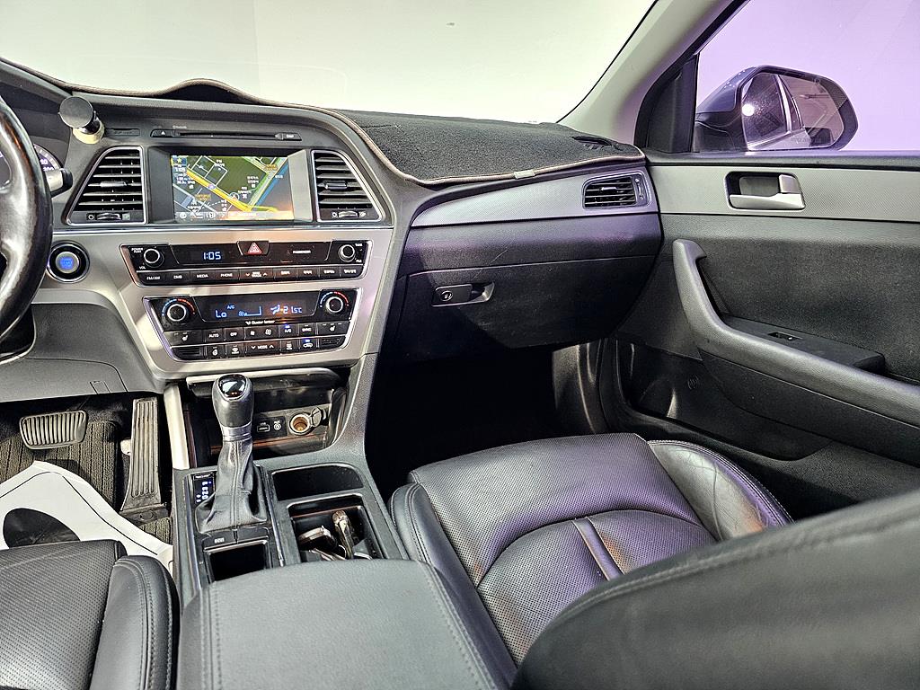 HYUNDAI Sonata - Vista 3