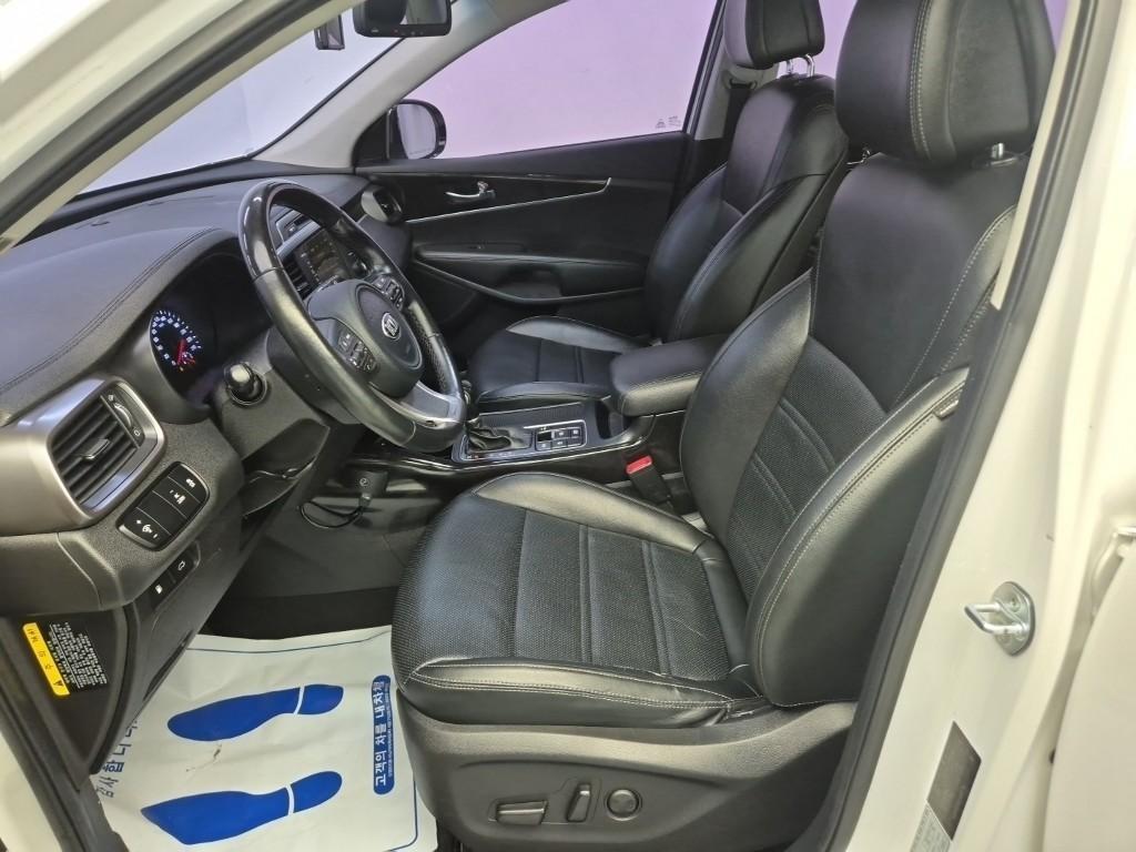 KIA Sorento - Vista 9