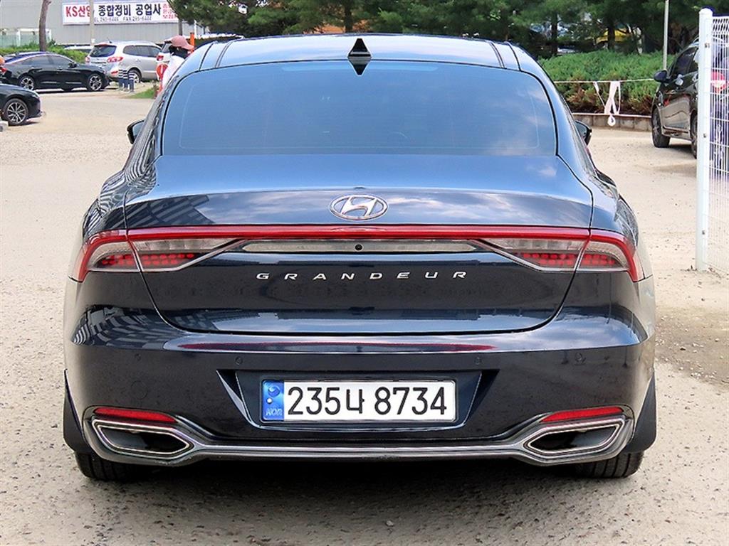 HYUNDAI Grandeur - Vista 4