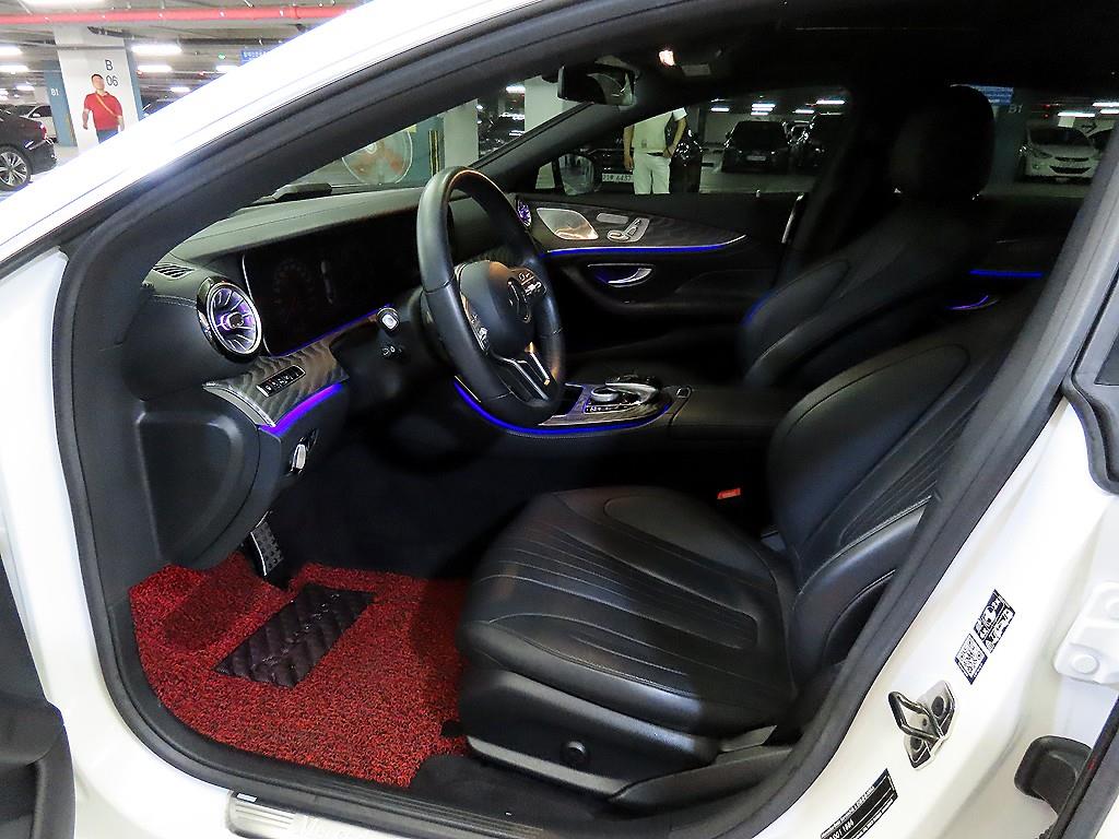 Mercedes Benz CLS Class - Vista 6