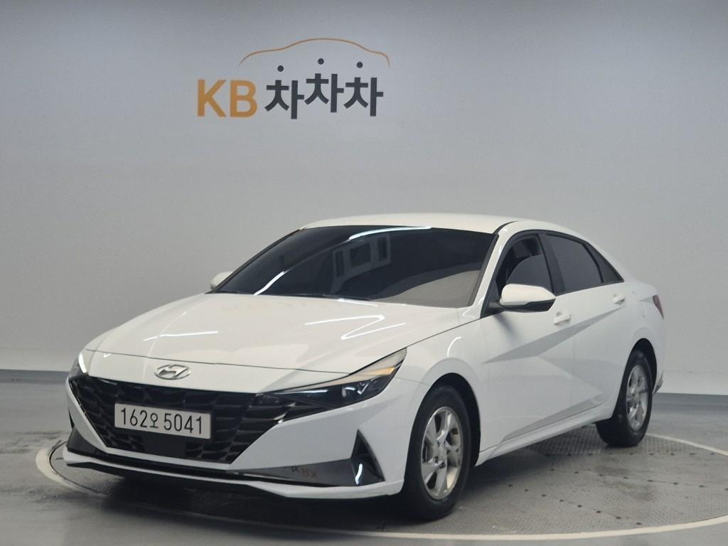 HYUNDAI Avante 2022 Blanco - Importación desde Corea - HF Imports Iquique - Foto 1