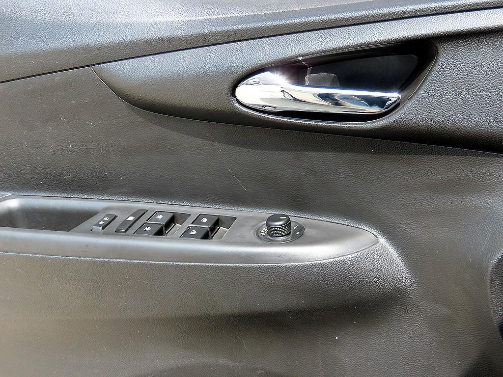 Chevrolet Spark - Vista 11
