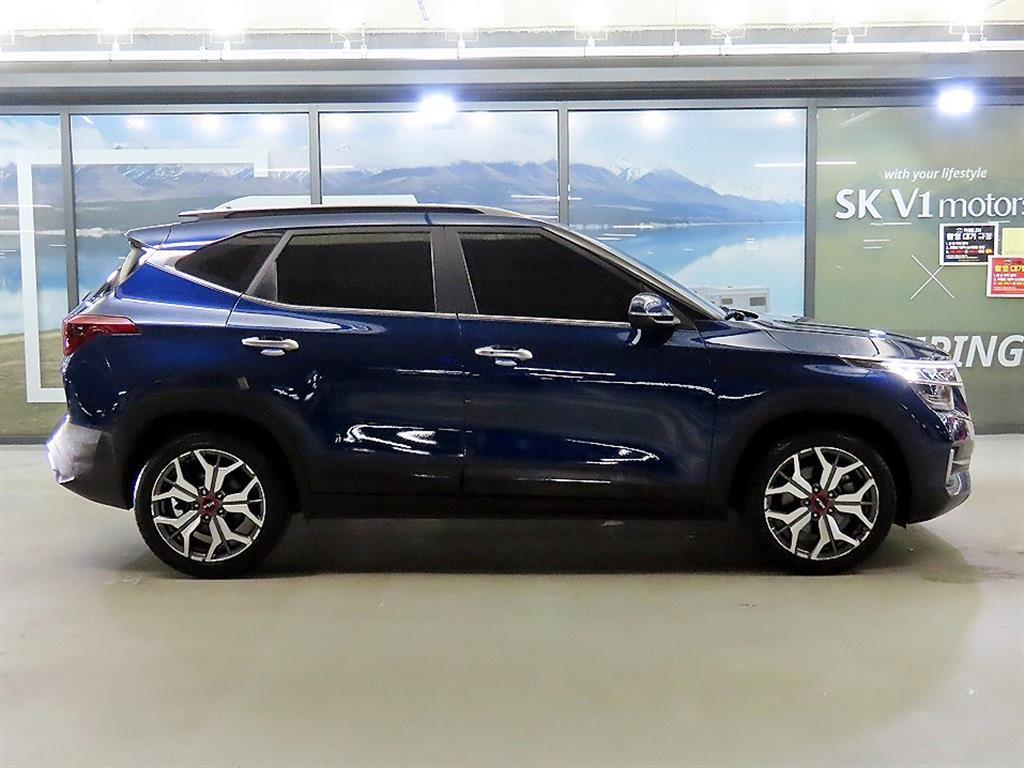 KIA Seltos - Vista 3