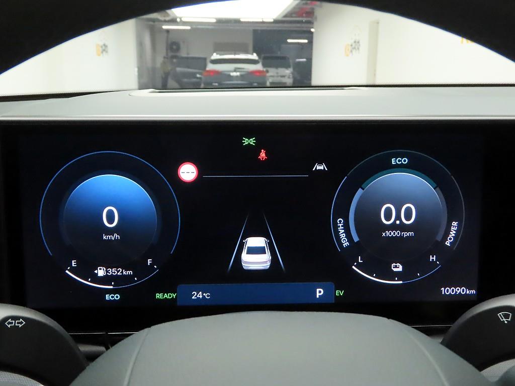 HYUNDAI Grandeur - Vista 5