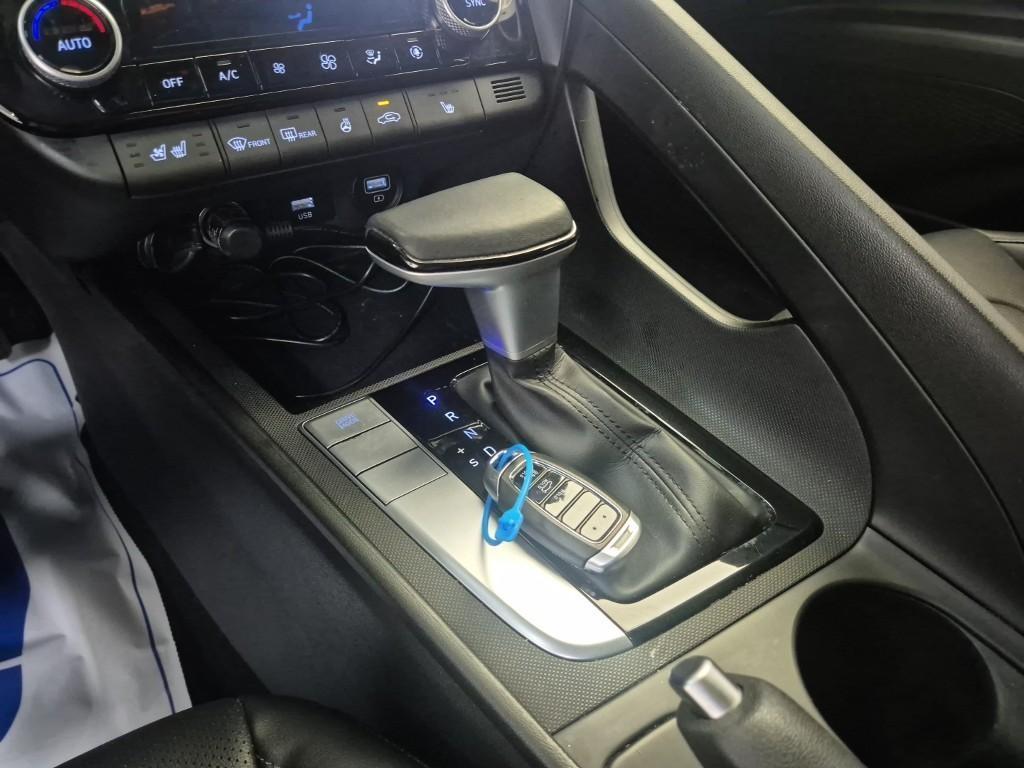 HYUNDAI Avante - Vista 8