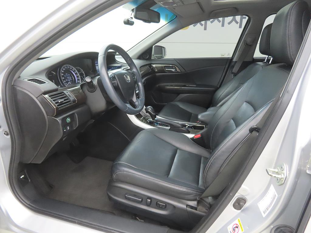 Honda Accord - Vista 5