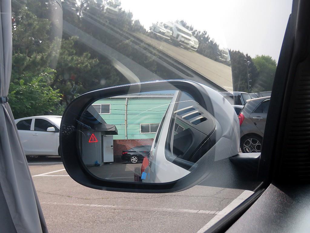 HYUNDAI Casper - Vista 6