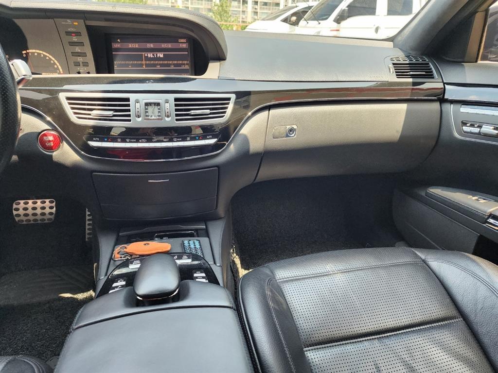 Mercedes Benz S Class 2008 Negro - Importación desde Corea - HF Imports Iquique - Foto 16