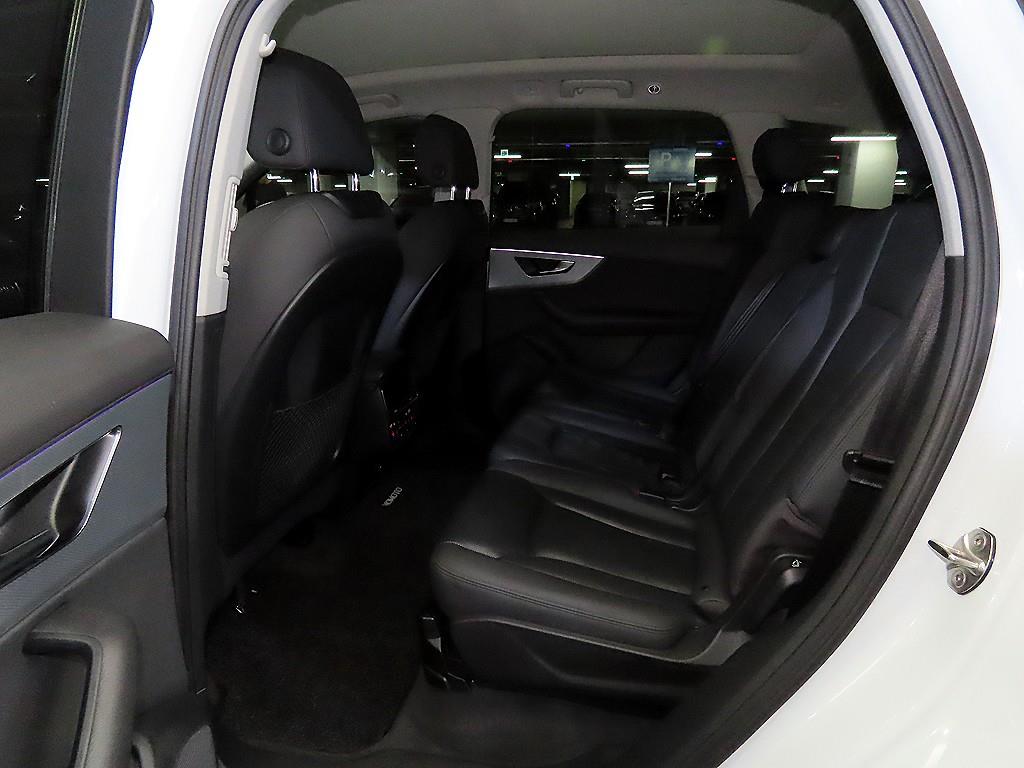 Audi Q7 - Vista 7