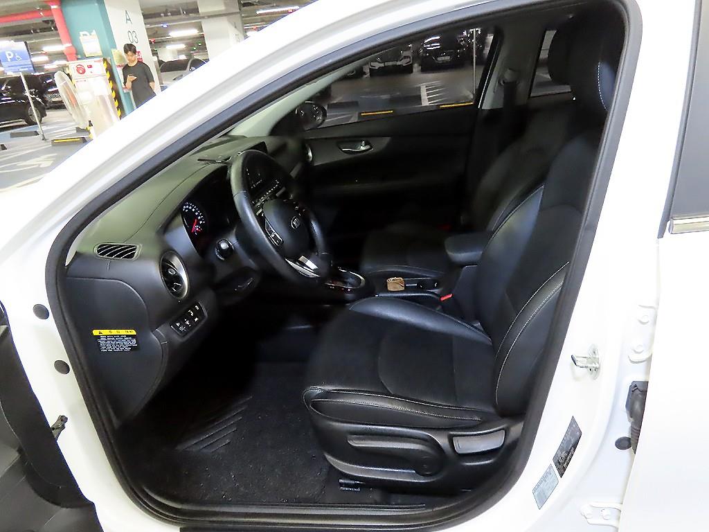 KIA K3 - Vista 6