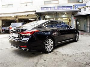 HYUNDAI Genesis - Vista 8