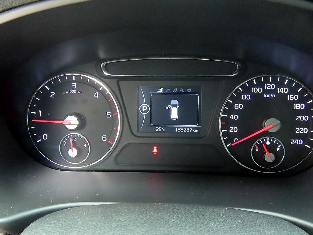 KIA Sorento - Vista 9