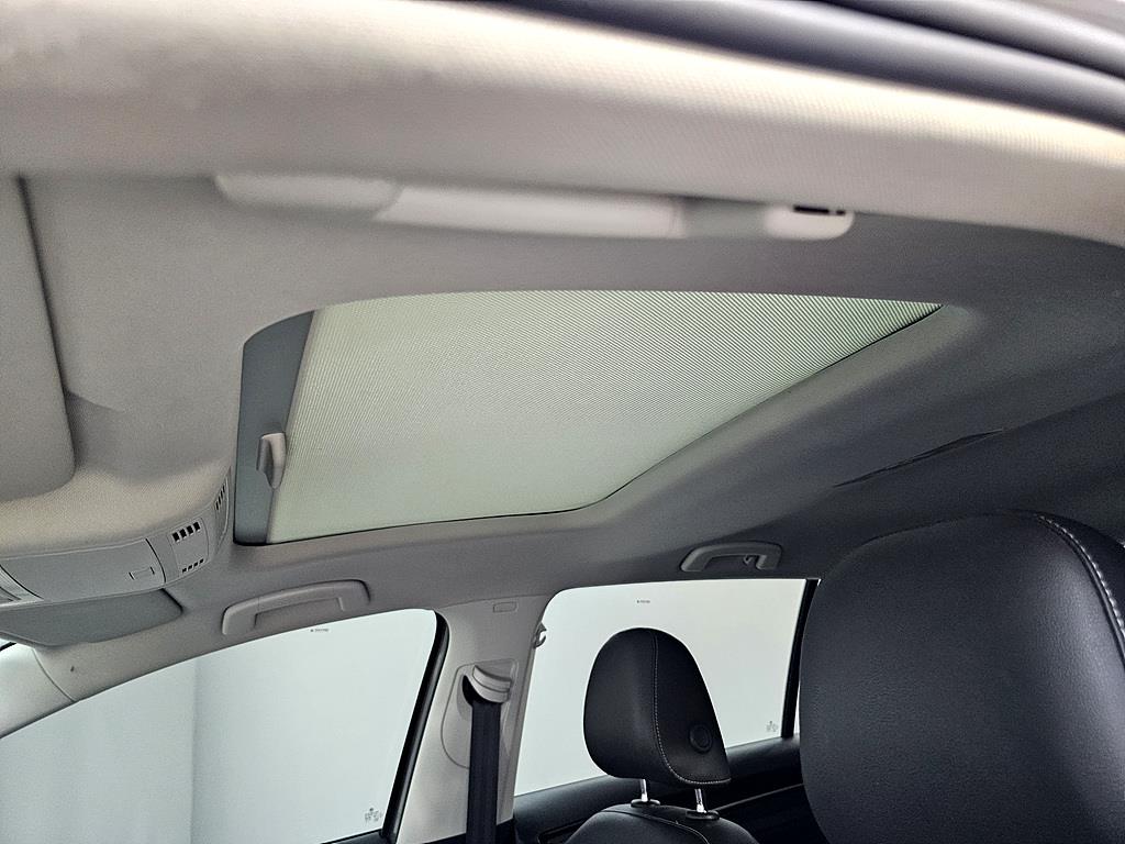 Volkswagen Golf - Vista 12