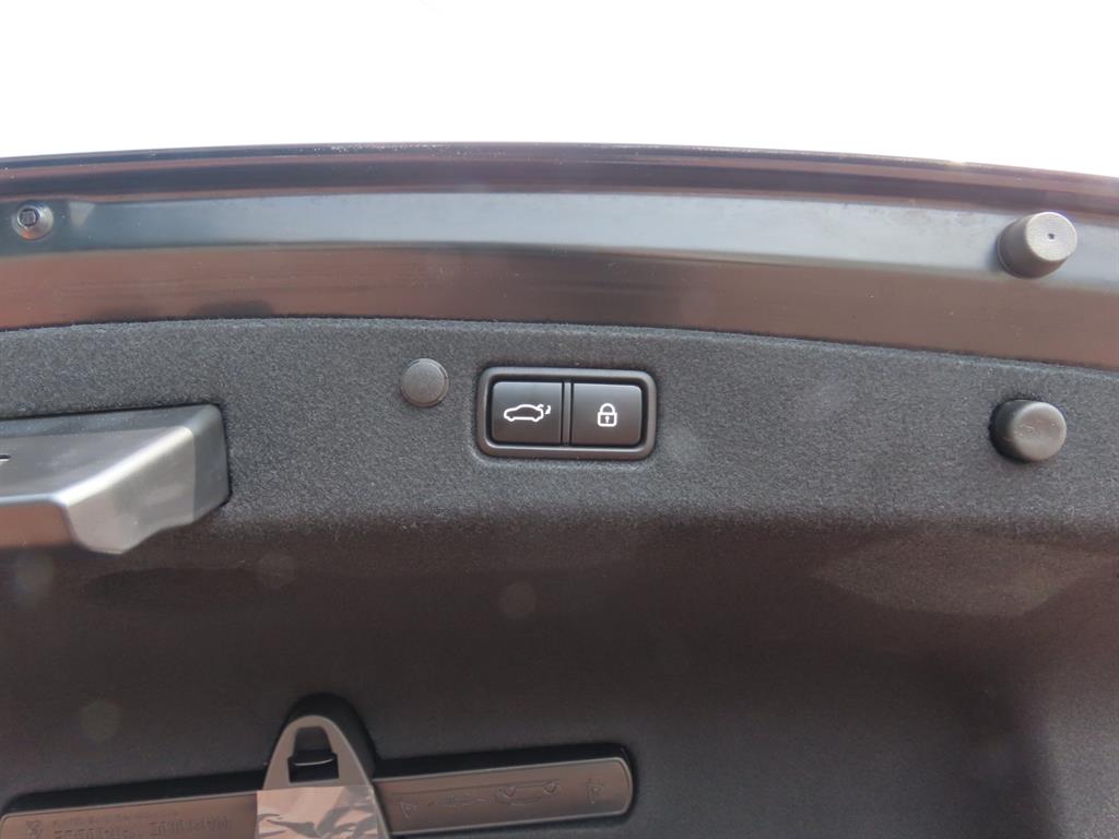HYUNDAI Grandeur - Vista 11