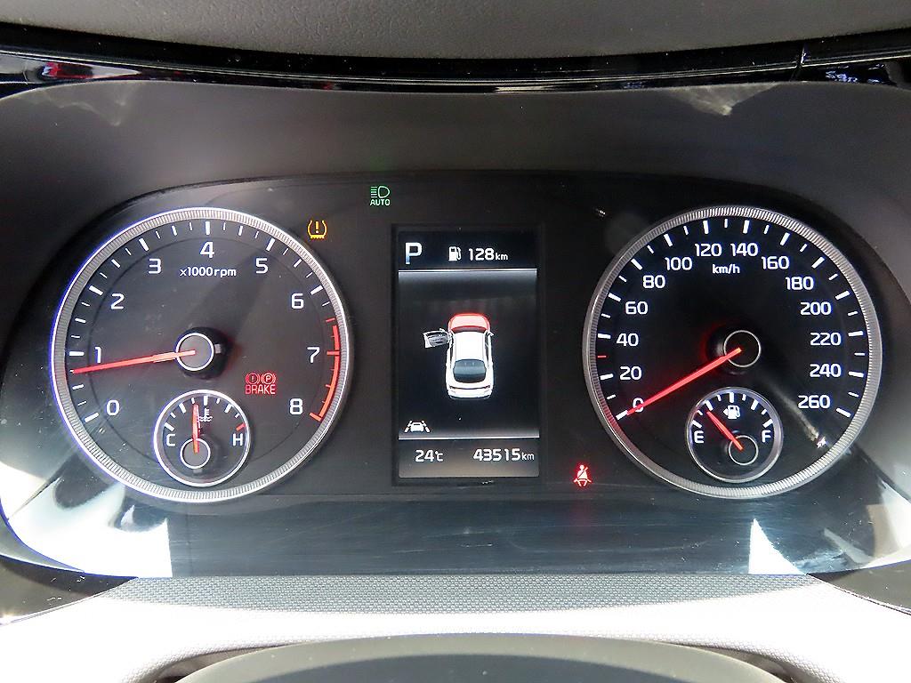 KIA K5 - Vista 9