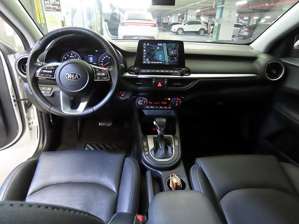 KIA K3 - Vista 10
