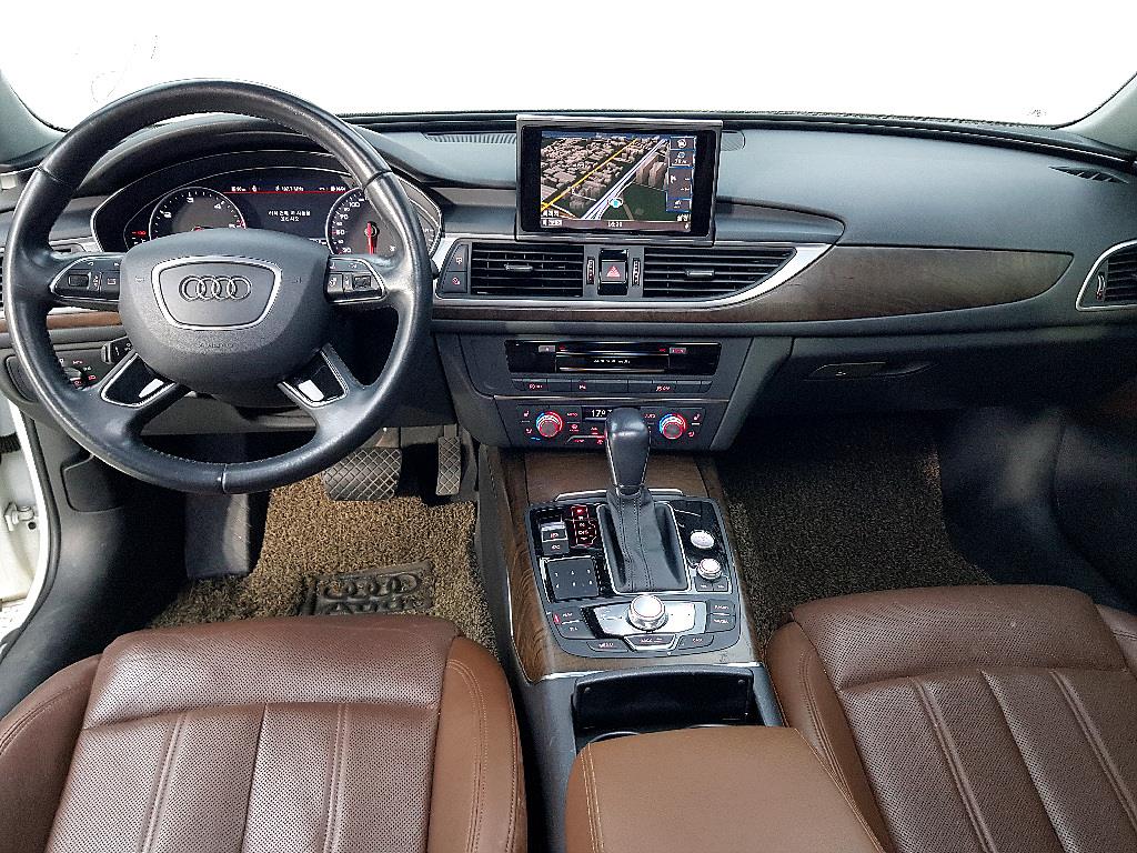 Audi A6 - Vista 5